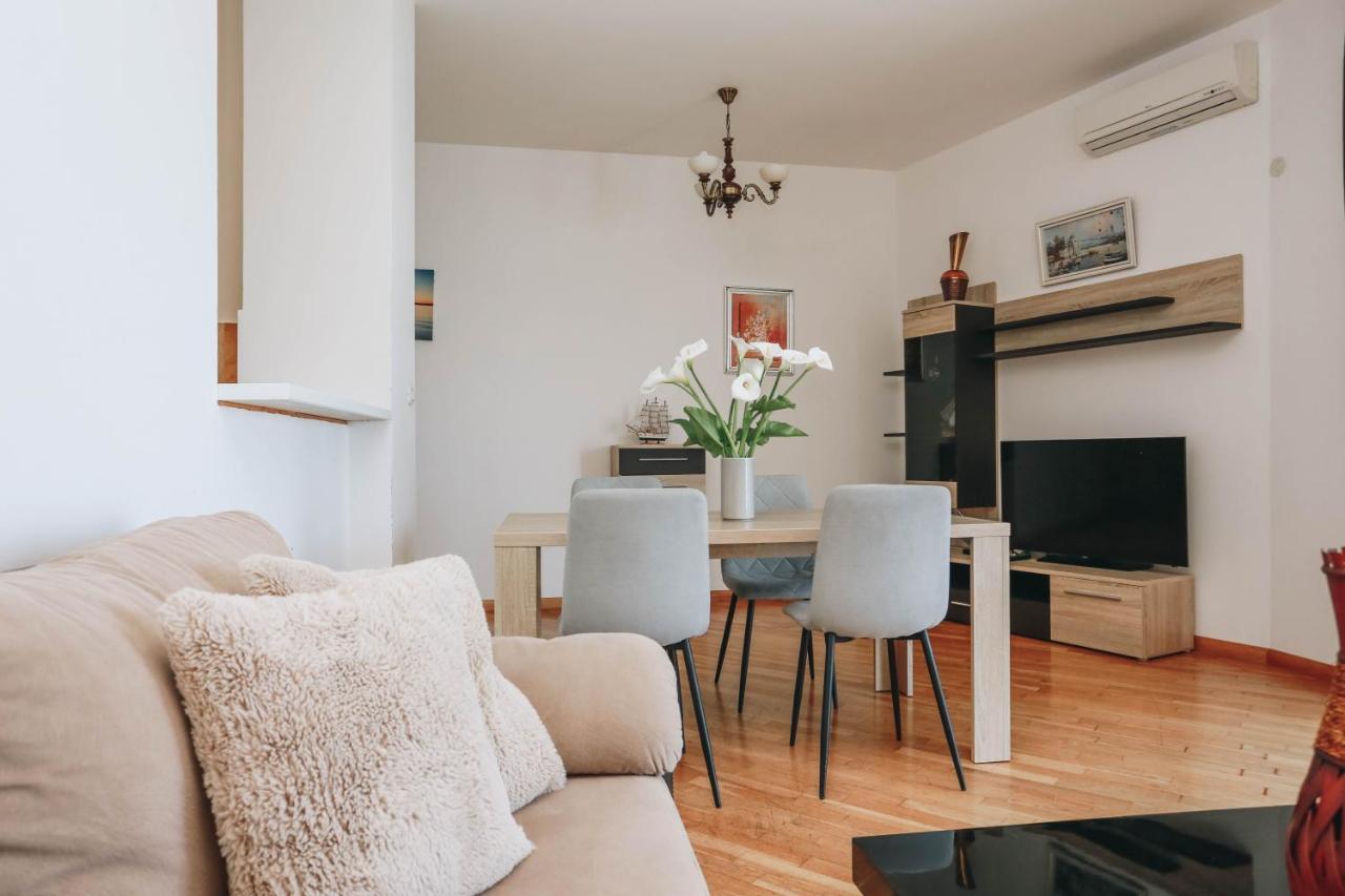 Apartment Near Ponta Nova Of Rafailovici Bečići Luaran gambar