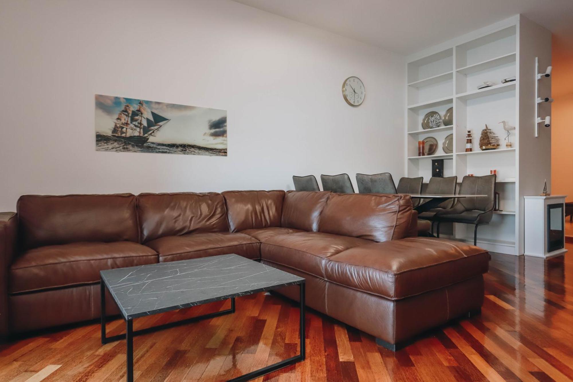 Apartment Near Ponta Nova Of Rafailovici Bečići Luaran gambar