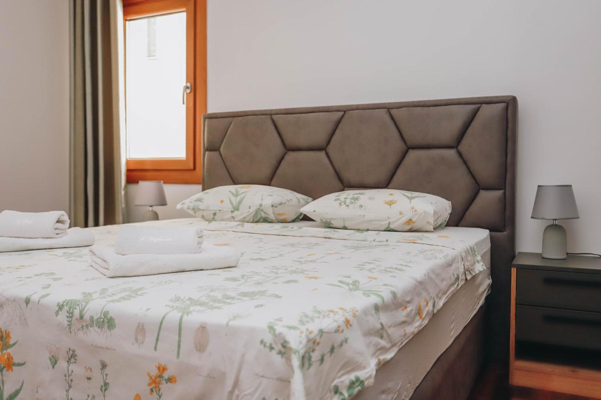 Apartment Near Ponta Nova Of Rafailovici Bečići Luaran gambar